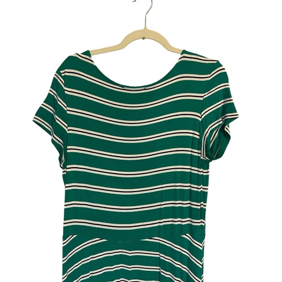 Ronni Nicole White and Green Casual A-Line Maxi Dress Size Large Jersey Striped - Picture 6 of 8